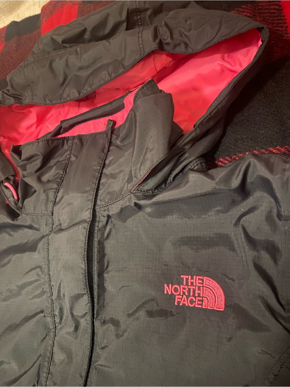 The North Face Pink Ribbon Resolve Jacket Women’s Small